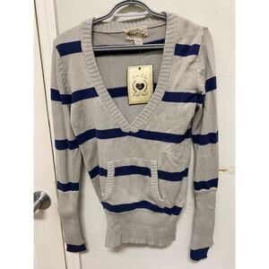 Love Lola Sweater NWT Lg.